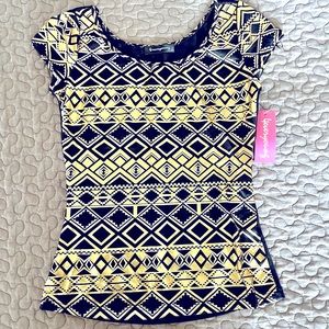Women’s Geometric Aztec Print Short Sleeve Black and Gold Tee - Petite Small